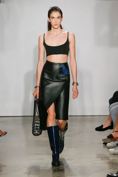 Look 11